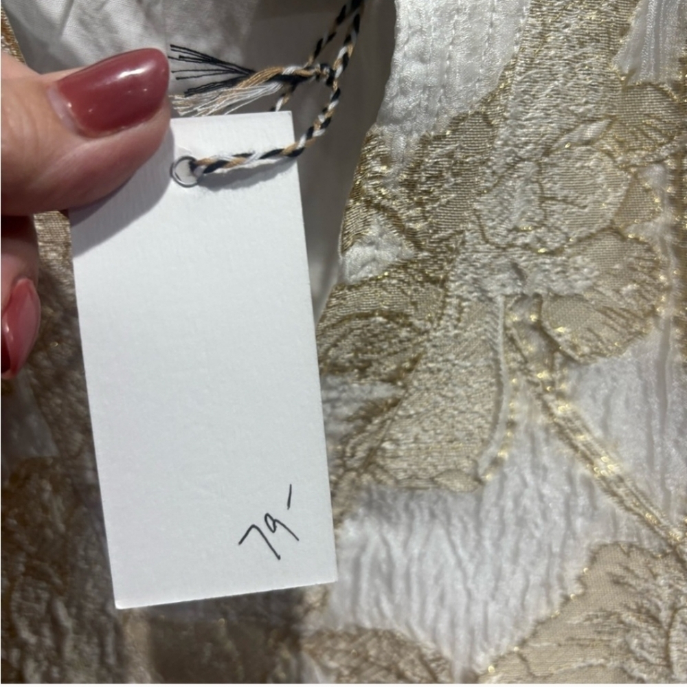 Ellison Noella Gold Foiled Puff Sleeve Top Sz M NWT - Picture 7 of 10